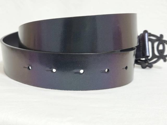 正規レア ディオールオム CDR ロゴバックル シャイニーグラデーションレザーベルト 紫系黒 85 80~90 メンズ 男女兼用可 < ブランド 正規レア ディオールオム CDR ロゴバックル シャイニーグラデーションレザーベルト 紫系黒 85 80~90 メンズ 男女兼用可 < ブランドの