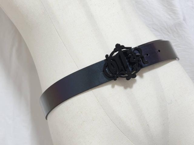 正規レア ディオールオム CDR ロゴバックル シャイニーグラデーションレザーベルト 紫系黒 85 80~90 メンズ 男女兼用可 < ブランド 正規レア ディオールオム CDR ロゴバックル シャイニーグラデーションレザーベルト 紫系黒 85 80~90 メンズ 男女兼用可 < ブランドの