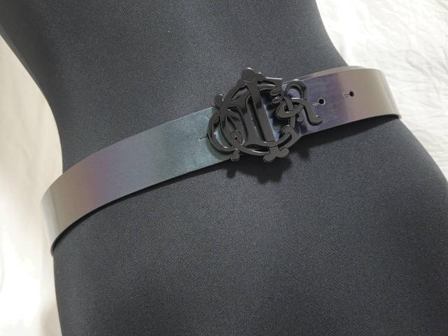 正規レア ディオールオム CDR ロゴバックル シャイニーグラデーションレザーベルト 紫系黒 85 80~90 メンズ 男女兼用可 < ブランド 正規レア ディオールオム CDR ロゴバックル シャイニーグラデーションレザーベルト 紫系黒 85 80~90 メンズ 男女兼用可 < ブランドの