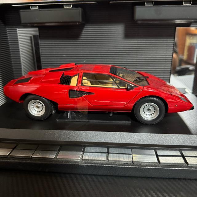 絶版未展示品 京商 1/18 ランボルギーニ カウンタック LP400 レッド < ホビー  絶版未展示品 京商 1/18 ランボルギーニ カウンタック LP400 レッド < ホビーの
