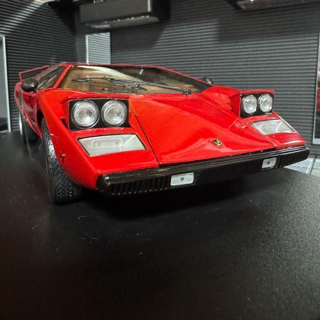 絶版未展示品 京商 1/18 ランボルギーニ カウンタック LP400 レッド < ホビー  絶版未展示品 京商 1/18 ランボルギーニ カウンタック LP400 レッド < ホビーの