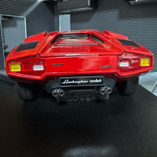 絶版未展示品 京商 1/18 ランボルギーニ カウンタック LP400 レッド < ホビー  絶版未展示品 京商 1/18 ランボルギーニ カウンタック LP400 レッド < ホビーの