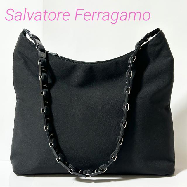 美品 Salvatore Ferragamo フェラガモ ヴァラチェーン ショルダーバッグ AU-21 8801 ナイロン < ブランド 美品 Salvatore Ferragamo フェラガモ ヴァラチェーン ショルダーバッグ AU-21 8801 ナイロン < ブランドの