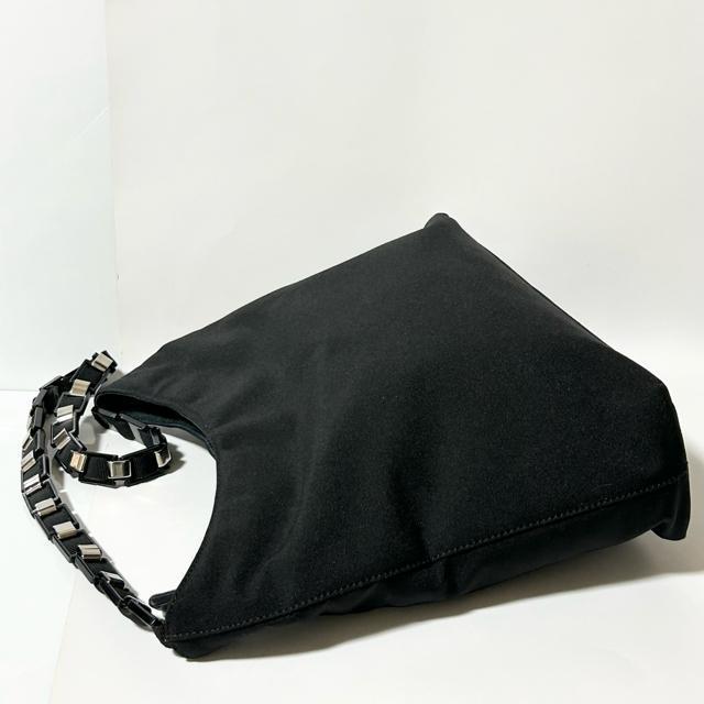 美品 Salvatore Ferragamo フェラガモ ヴァラチェーン ショルダーバッグ AU-21 8801 ナイロン < ブランド 美品 Salvatore Ferragamo フェラガモ ヴァラチェーン ショルダーバッグ AU-21 8801 ナイロン < ブランドの