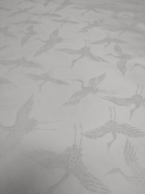 レトロ(CQ10916)約88cm幅×約0.9m・鶴柄・和装品制作用布地・耳端汚れあり < ペット/手芸/園芸 レトロ(CQ10916)約88cm幅×約0.9m・鶴柄・和装品制作用布地・耳端汚れあり < ペット/手芸/園芸の