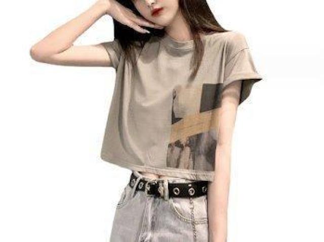 トレンド Tシャツ ストリートカルチャー アースカラー グレー < 女性ファッション トレンド Tシャツ ストリートカルチャー アースカラー グレー < 女性ファッションの