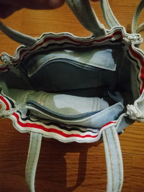 �f�j���V�����_�[�o�b�N �� �����t�@�b�V������ 