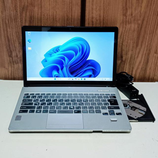 FUJITSU LIFEBOOK Corei5 ������10GB �V�iSSD512GB DVD Web�J���� Windows11 �� PC�{��/���Ӌ@��� 