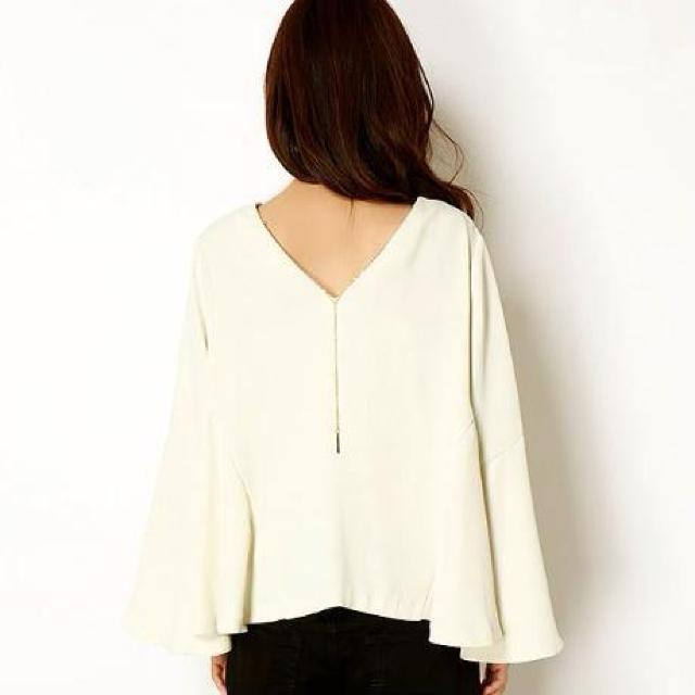 雑誌掲載●定価11,000円●バックネックレス付き フレアスリーブ●黄色イエロー●nano universeナノユニバース < ブランド  雑誌掲載●定価11,000円●バックネックレス付き フレアスリーブ●黄色イエロー●nano universeナノユニバース < ブランドの