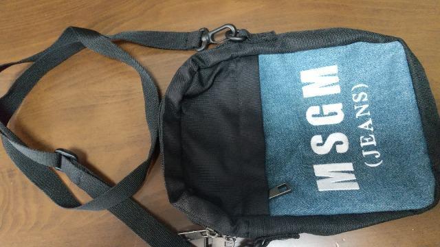 JEANŠ|obOiłI   t@bV 