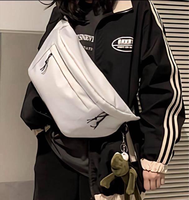 ボディバッグ ウエストポーチ 男女兼用 グレー白 韓国 通学通勤 旅行 < 男性ファッション  ボディバッグ ウエストポーチ 男女兼用 グレー白 韓国 通学通勤 旅行 < 男性ファッションの