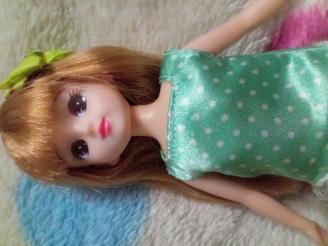 タカラトミーリカちゃん人形 茶髪 緑のワンピース < おもちゃ  タカラトミーリカちゃん人形 茶髪 緑のワンピース < おもちゃの