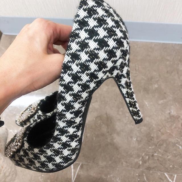 ◆DIANA/ダイアナ◆千鳥柄×ラインストーンビジューツイード生地パンプス★23.5cm*高見え♪ < ブランド ◆DIANA/ダイアナ◆千鳥柄×ラインストーンビジューツイード生地パンプス★23.5cm*高見え♪ < ブランドの
