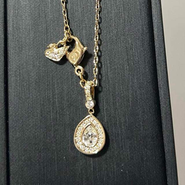 美品 SWAROVSKI スワロフスキー クリスタル ネックレス < ブランド  美品 SWAROVSKI スワロフスキー クリスタル ネックレス < ブランドの