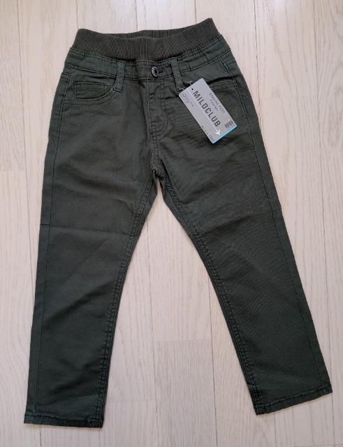 120★MILDCLUB★ストレッチパンツ★カーキ★新品★送料無料 < キッズ/ベビー  120★MILDCLUB★ストレッチパンツ★カーキ★新品★送料無料 < キッズ/ベビーの