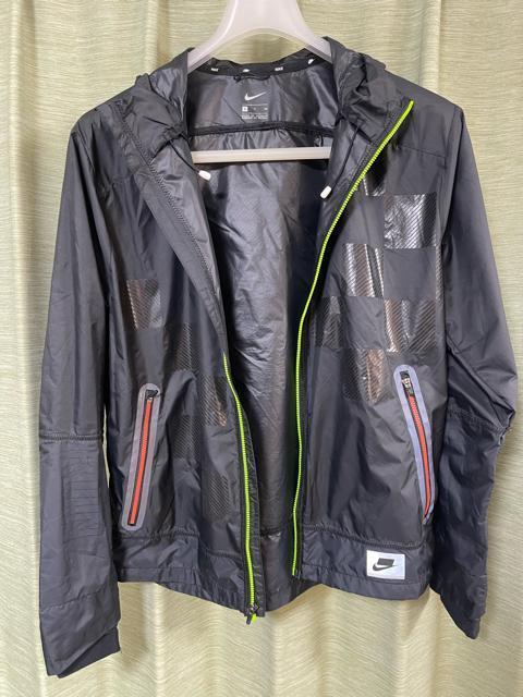 ナイキ NIKE ウインドブレーカー ワイルドラン シールド ジャケット ブラック黒 S トレーニングウェア ナイロン アウター < ブランド ナイキ NIKE ウインドブレーカー ワイルドラン シールド ジャケット ブラック黒 S トレーニングウェア ナイロン アウター < ブランドの