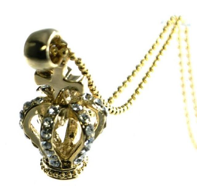 ラインストーン王冠ネックレス ゴールド クラウン モチーフ トップ ペンダント 金色 キラキラ 可愛い ゴシック 綺麗 CZ 石 < 女性アクセサリー/時計  ラインストーン王冠ネックレス ゴールド クラウン モチーフ トップ ペンダント 金色 キラキラ 可愛い ゴシック 綺麗 CZ 石 < 女性アクセサリー/時計の