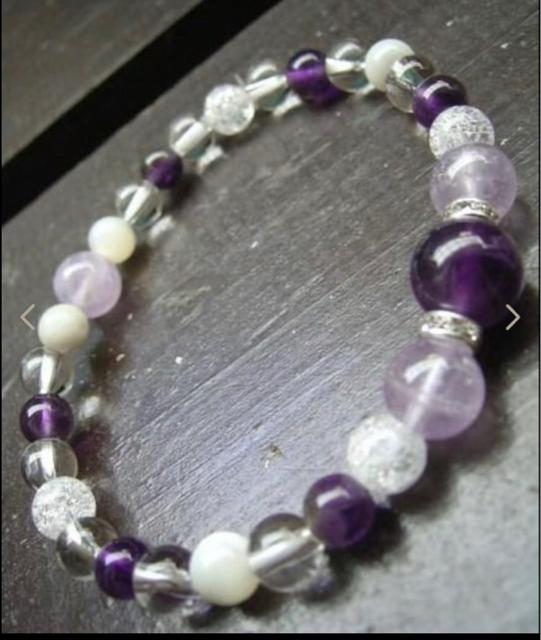 アメジストxクラック水晶xマザーオブパールブレスレット < 女性アクセサリー/時計 アメジストxクラック水晶xマザーオブパールブレスレット < 女性アクセサリー/時計の