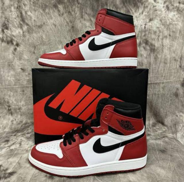 AIR JORDAN 1 RETRO HIGH OG chicago