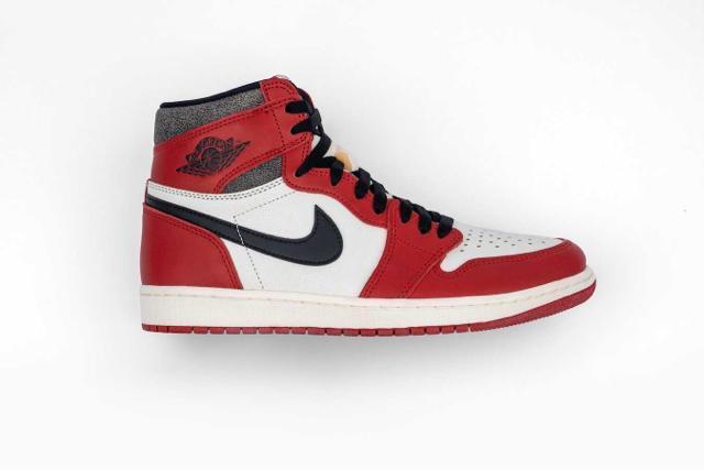 AIR JORDAN 1 RETRO HIGH OG chicago