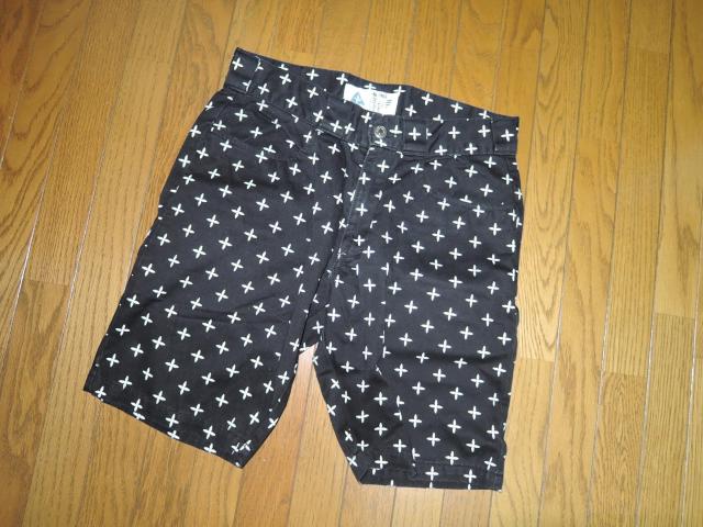 CHALLENGER チャレンジャー CROSS PRINTED CHINO SHORTS ハーフチノパンツ S 黒クロスドット柄 < 男性ファッション  CHALLENGER チャレンジャー CROSS PRINTED CHINO SHORTS ハーフチノパンツ S 黒クロスドット柄 < 男性ファッションの