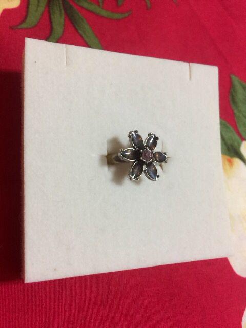新品未使用☆アンティークお花リング☆フリーサイズ☆ < 女性アクセサリー/時計 新品未使用☆アンティークお花リング☆フリーサイズ☆ < 女性アクセサリー/時計の