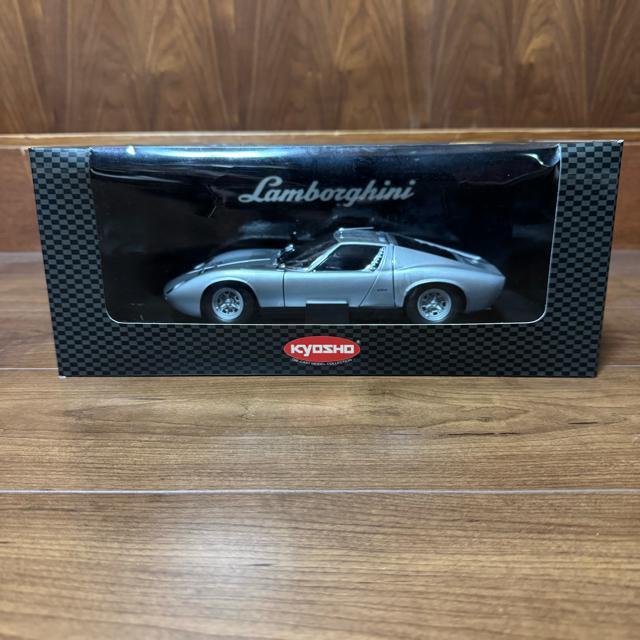 ŖWi  1/18 {M[j ~E P400 SV Vo[  zr[ 