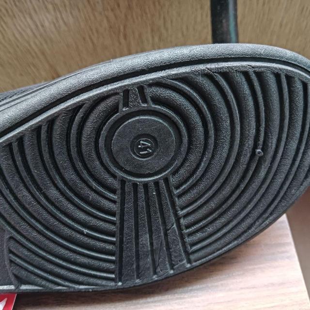 新品 25.5cm レディース スニーカー ブラック シューズ 靴 サボ < 男性ファッション  新品 25.5cm レディース スニーカー ブラック シューズ 靴 サボ < 男性ファッションの