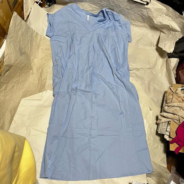 【ディニテコリエ】 ノーカラーロングワンピース / UMC-805427 / F < 女性ファッション 【ディニテコリエ】 ノーカラーロングワンピース / UMC-805427 / F < 女性ファッションの