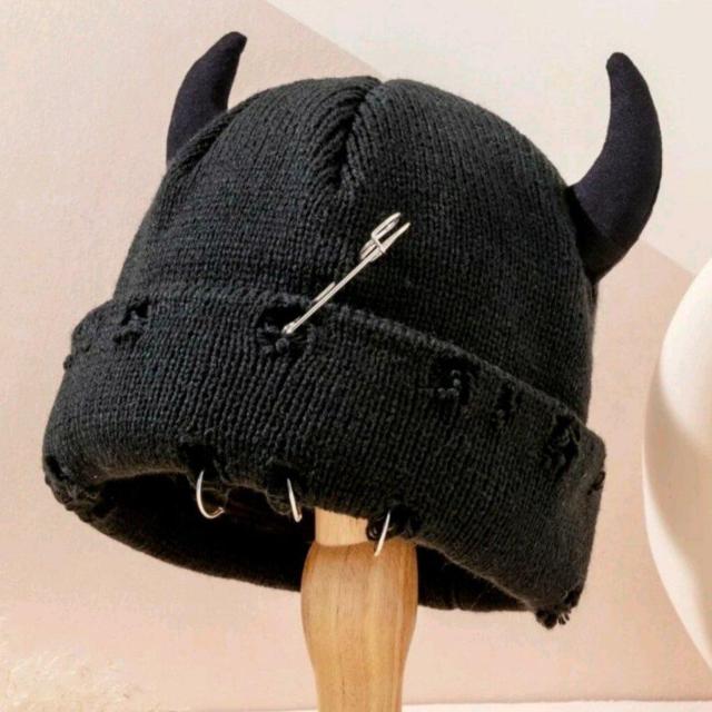 新品★めちゃカワ★角付ダメージニットビーニー < 女性ファッション  新品★めちゃカワ★角付ダメージニットビーニー  < 女性ファッションの