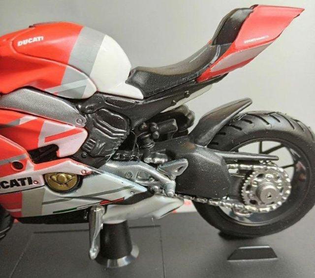 マイストディスプレイバイクモデル完成品1/18新品 < ホビー  マイストディスプレイバイクモデル完成品1/18新品 < ホビーの