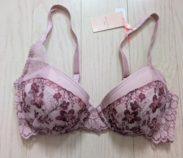 F70★トリンプ★アモスタイル★エアリーフィールブラ★ブラジャー★新品★送料無料 < 女性ファッション  F70★トリンプ★アモスタイル★エアリーフィールブラ★ブラジャー★新品★送料無料  < 女性ファッションの