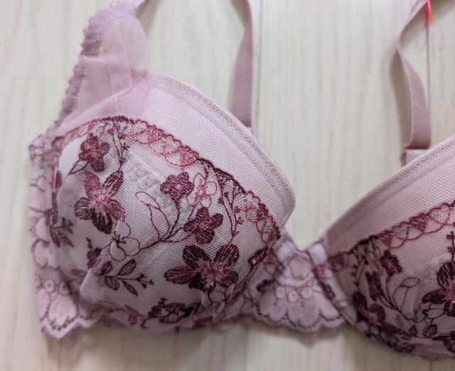 F70★トリンプ★アモスタイル★エアリーフィールブラ★ブラジャー★新品★送料無料 < 女性ファッション  F70★トリンプ★アモスタイル★エアリーフィールブラ★ブラジャー★新品★送料無料 < 女性ファッションの