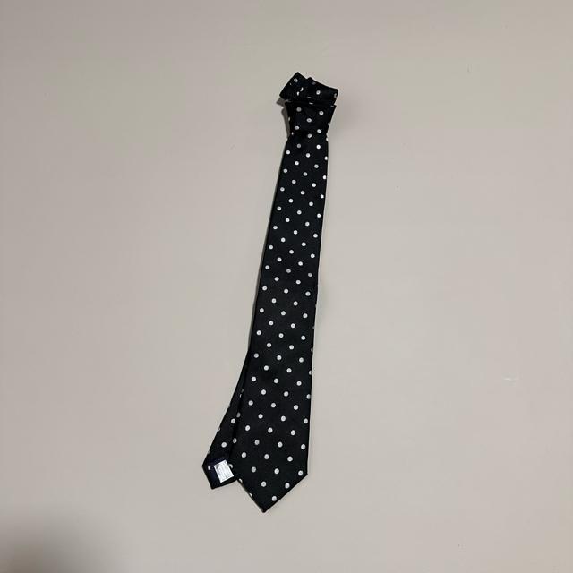 �����i�yFEMMIO VALENTINO�z�h�b�g�� �l�N�^�C �� �j���t�@�b�V������ 