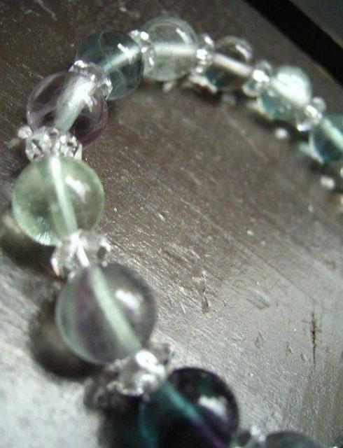 ☆ストレス緩和・浪費に☆フローライトxカット水晶ブレスレット < 女性アクセサリー/時計  ☆ストレス緩和・浪費に☆フローライトxカット水晶ブレスレット < 女性アクセサリー/時計の