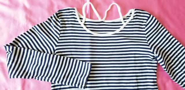 爽やかセクシー紺色ネイビー白ホワイト細ボーダー綿長袖Tシャツ < 女性ファッション  爽やかセクシー紺色ネイビー白ホワイト細ボーダー綿長袖Tシャツ < 女性ファッションの