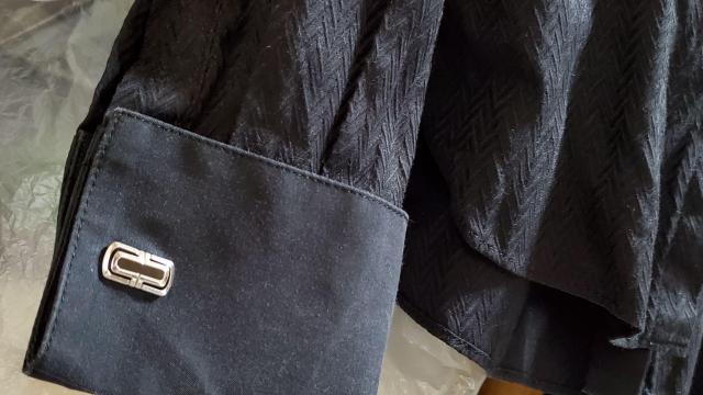 正規レア ブルガリ パレンテシ 2カラーカフス 黒×SV オープンワーク カフリンクス アイコンロゴ ラグジュアリー クロスボタン < ブランド 正規レア ブルガリ パレンテシ 2カラーカフス 黒×SV オープンワーク カフリンクス アイコンロゴ ラグジュアリー クロスボタン < ブランドの