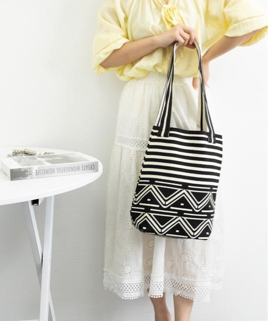 送料無料 新品 トートバッグ ニット編みバッグ 韓国風鞄 < 女性ファッション  送料無料 新品 トートバッグ ニット編みバッグ 韓国風鞄 < 女性ファッションの