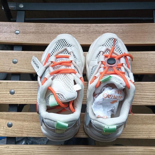 新品 17.5cm スニーカー ホワイト 子供靴 キッズ 靴 シューズ かわいい < キッズ/ベビー  新品 17.5cm スニーカー ホワイト 子供靴 キッズ 靴 シューズ かわいい < キッズ/ベビーの