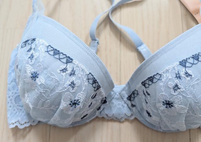 F75★トリンプ★アモスタイル★エアリーフィールブラ★ブラジャー★新品★送料無料 < 女性ファッション  F75★トリンプ★アモスタイル★エアリーフィールブラ★ブラジャー★新品★送料無料 < 女性ファッションの