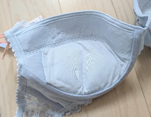 F75★トリンプ★アモスタイル★エアリーフィールブラ★ブラジャー★新品★送料無料 < 女性ファッション  F75★トリンプ★アモスタイル★エアリーフィールブラ★ブラジャー★新品★送料無料 < 女性ファッションの