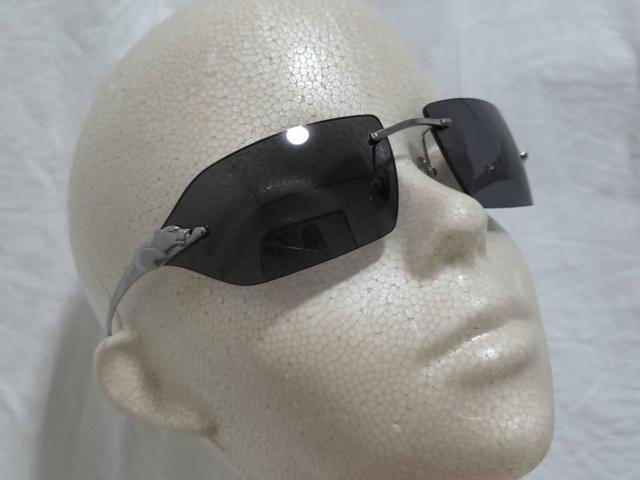 正規レア カルティエ パンテール パンサーメタルフレーム サングラス 黒 ロゴ シャイニークローム アイウェア ガクト着 付属有 < ブランド  正規レア カルティエ パンテール パンサーメタルフレーム サングラス 黒 ロゴ シャイニークローム アイウェア ガクト着 付属有 < ブランドの