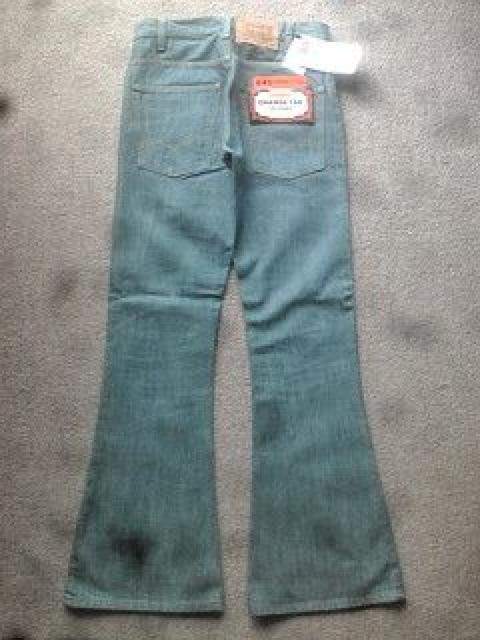 ゆうパック送料無料 リーバイス 646 新品 生地が味あります ベルボトム < ブランド  ゆうパック送料無料 リーバイス 646 新品 生地が味あります ベルボトム  < ブランドの
