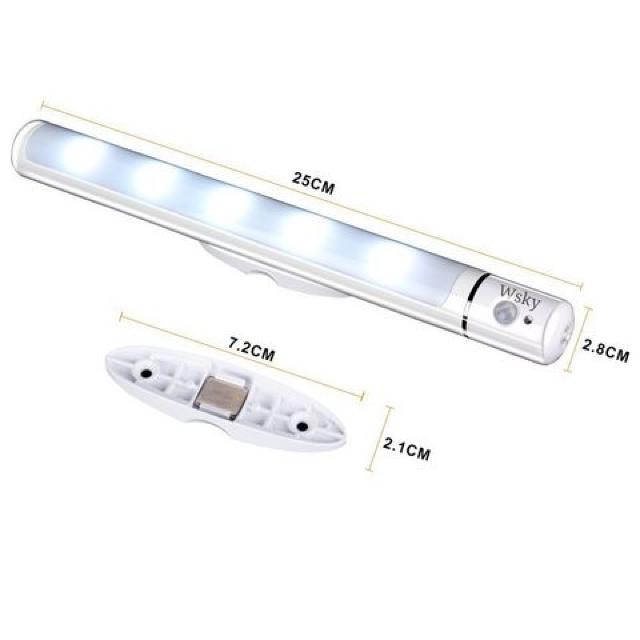 LED 人感センサーライト 懐中電灯 ウォールタイプ < 家電/AV  LED 人感センサーライト 懐中電灯 ウォールタイプ  < 家電/AVの