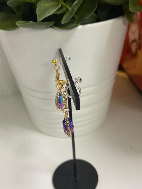 ハンドメイド ピンクとブルーのグラデーションのしずくの樹脂ノンホールピアス  < 女性ファッション  ハンドメイド ピンクとブルーのグラデーションのしずくの樹脂ノンホールピアス  < 女性ファッションの