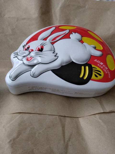 大白兔 大白兎  WHITE RABBIT キャンディー 空き缶 エンボス加工 < インテリア/ライフ  大白兔 大白兎  WHITE RABBIT キャンディー 空き缶 エンボス加工 < インテリア/ライフの
