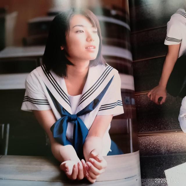 即決 グラビアアイドル女性内山理名写真集 R157 Uchiyama Rina Uchiyama < タレントグッズ  即決 グラビアアイドル女性内山理名写真集 R157 Uchiyama Rina Uchiyama < タレントグッズの