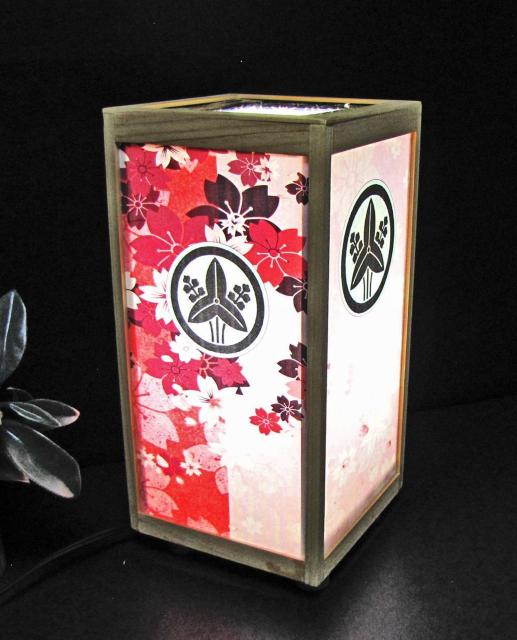 ★家紋の宿り木/森羅万象=「丸に沢潟」(家紋変更可)/至福の明り/LED昼白色・ラミネート加工・檜枠造・軽量/ < 家電/AV  ★家紋の宿り木/森羅万象=「丸に沢潟」(家紋変更可)/至福の明り/LED昼白色・ラミネート加工・檜枠造・軽量/ < 家電/AVの