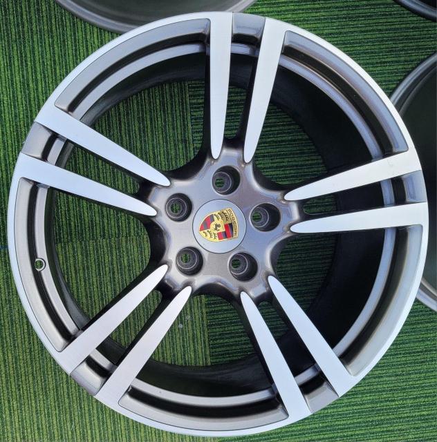 b |VF JCG ^[{  21C` 10J +50 PCD130@5@zC[̂4{Zbg PORSCHE  /oCN