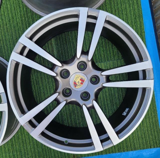 b |VF JCG ^[{  21C` 10J +50 PCD130@5@zC[̂4{Zbg PORSCHE  /oCN